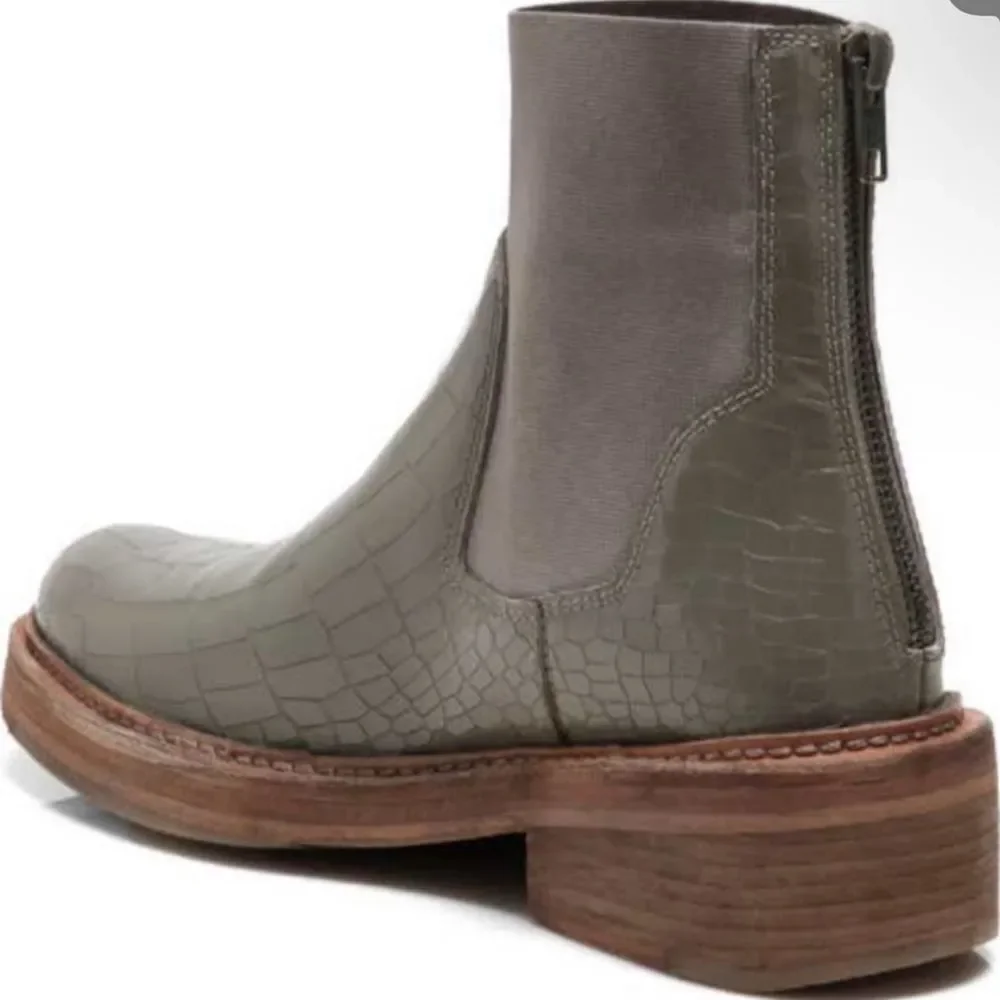Free People Arlo Santa Fe Chelsea Boots NWOB